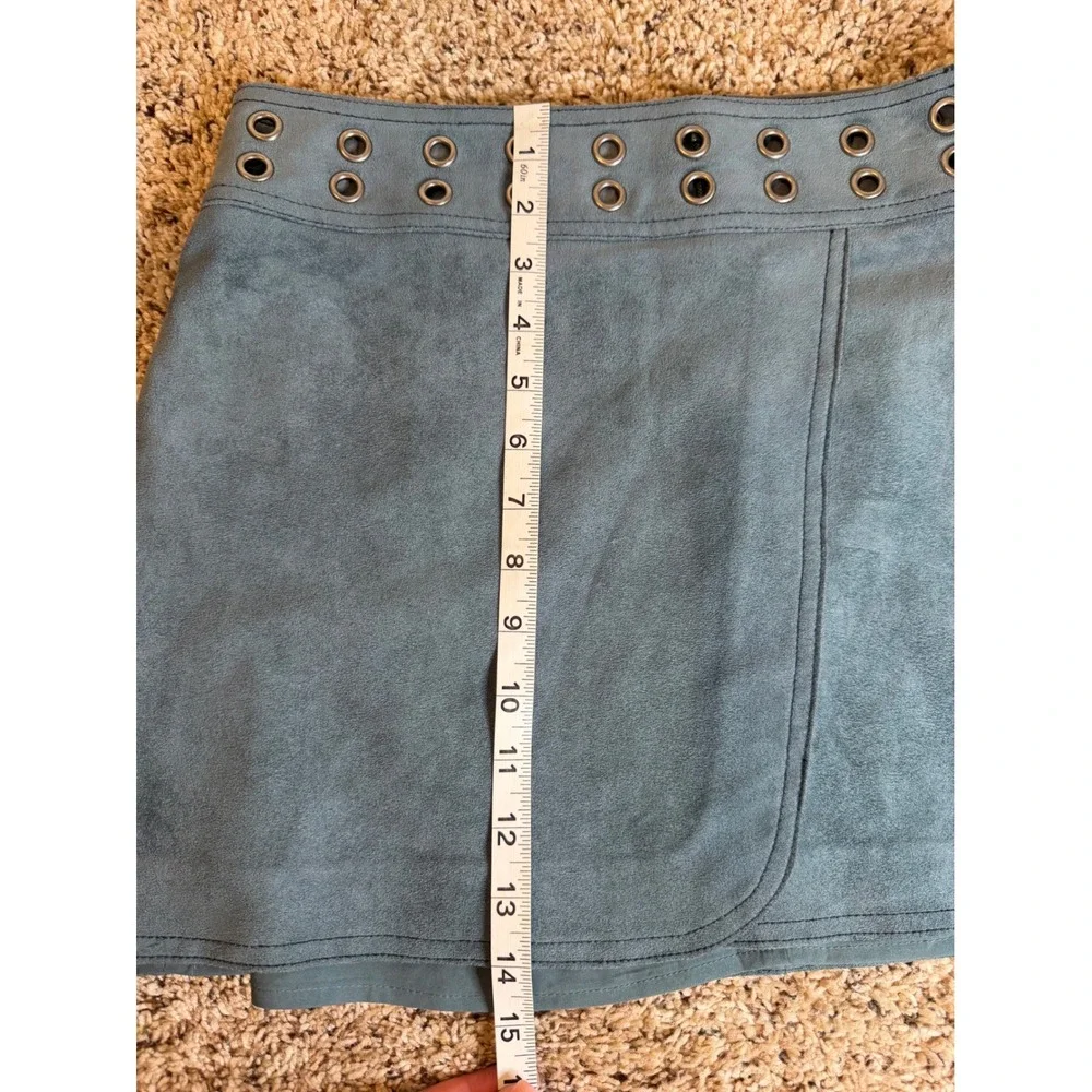 BCBGMAXAZRIA Blue Faux Suede Grommet Wrap Mini Skirt Size M